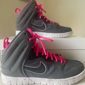 Nike Dunk Free Size 9 - Grey and Hot Pink High Top - Lightly Used